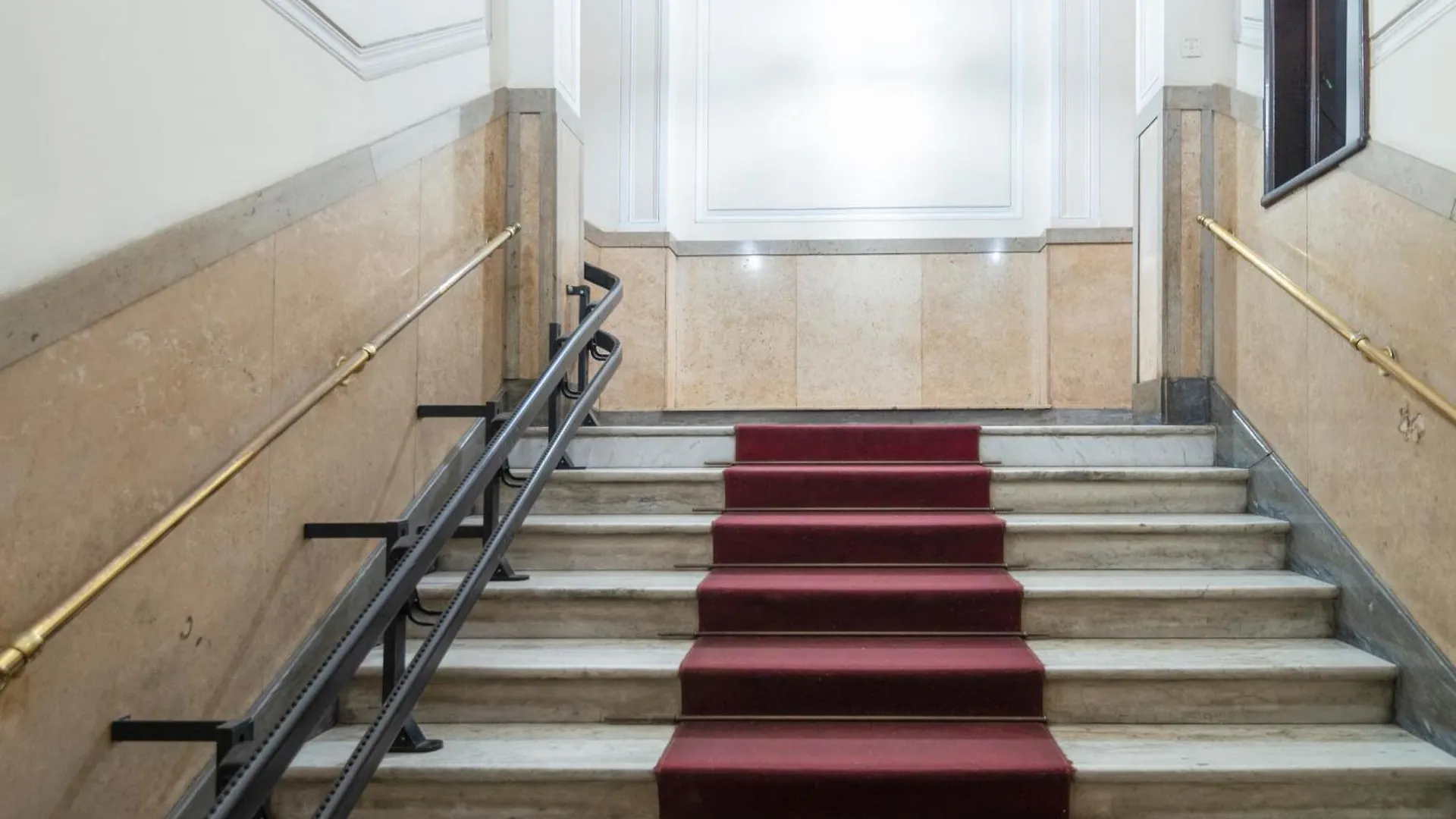 Amoe - Eleganza E Storia Nel Cuore Di Roma 0*,