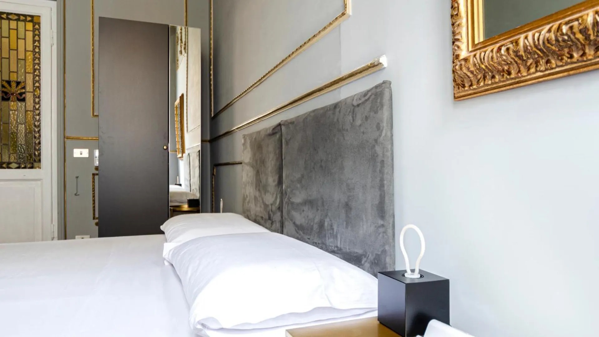 Amoe - Eleganza E Storia Nel Cuore Di Roma Apartment